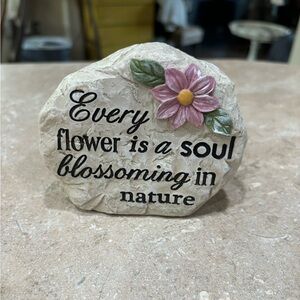 ✂️Faux Rock with Saying✂️